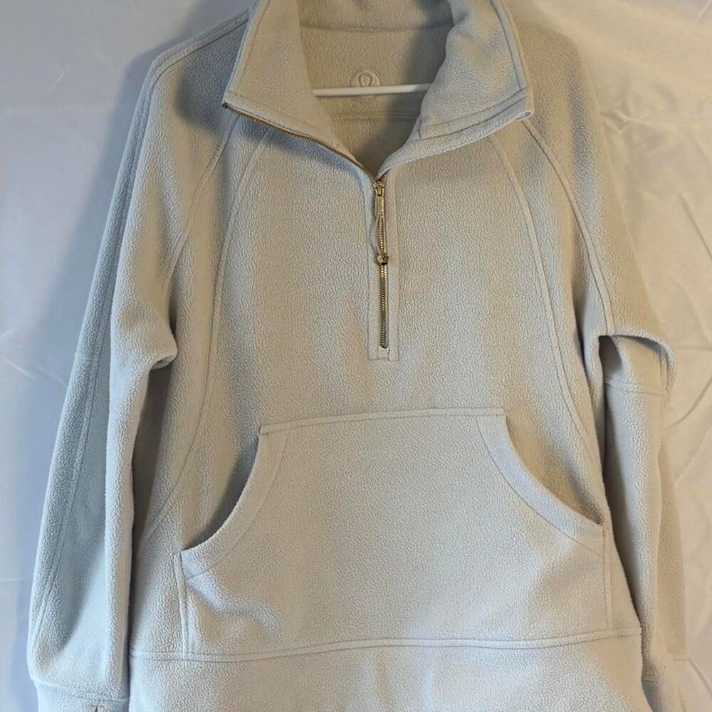 Lululemon Women's Cream Pullover